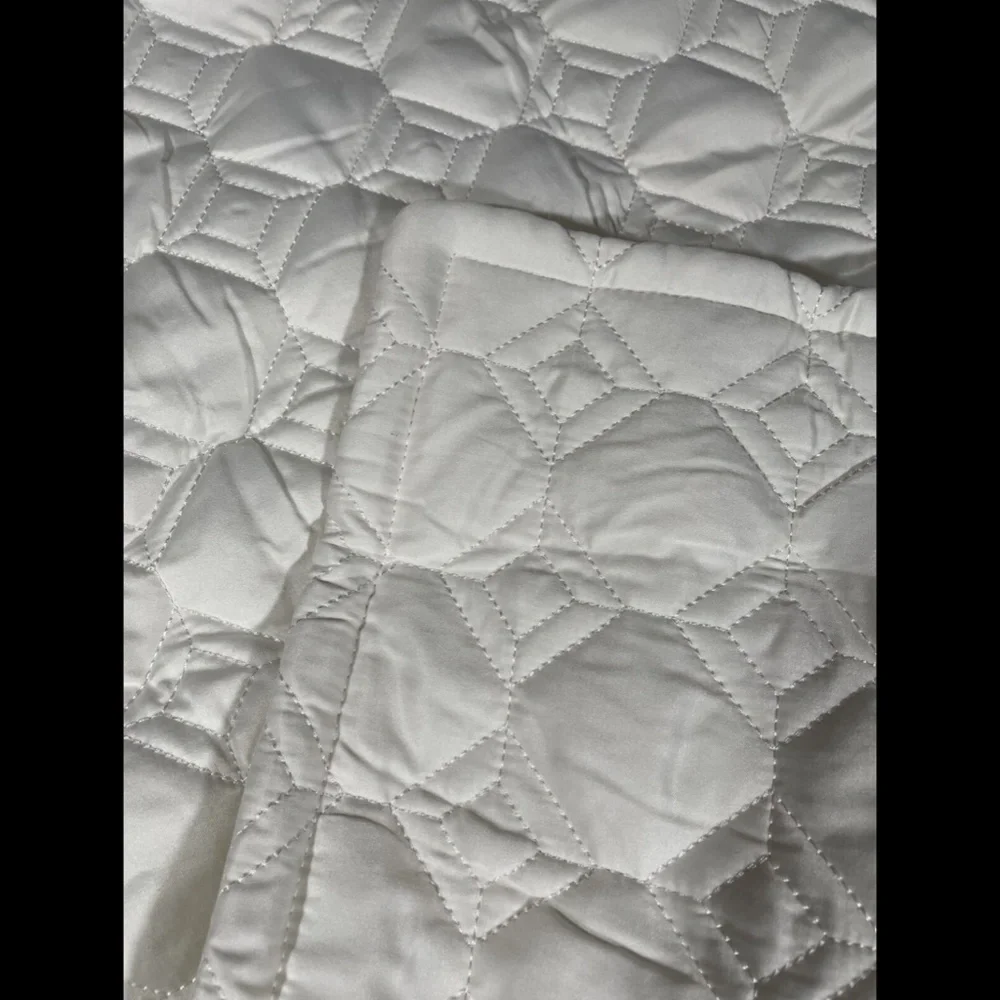 NEW Hotel Collection Alabastar‎ Quilted 1 King Sham